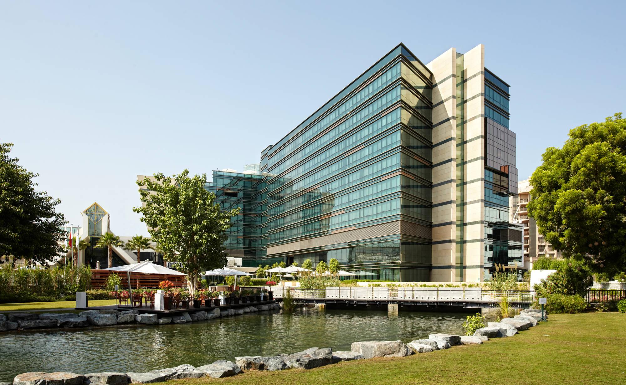 Jumeirah Creekside Dubai Esterno foto The hotel in 2012