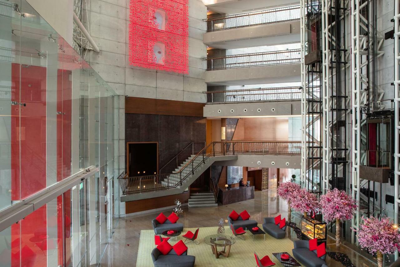 Jumeirah Creekside Dubai Esterno foto Interior of the hotel